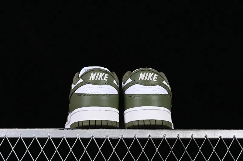 All categories Nk SB Dunk series Nk SB Dunk Low low-top sneakers J version Nk Dunk Low olive green SB smashed backboard fashion casual sneakers DD1503-120